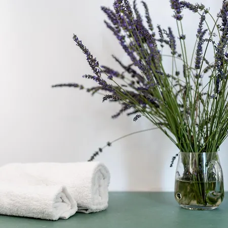 Oliva アパート インペリア