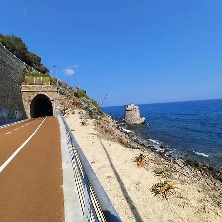 Oliva * Imperia